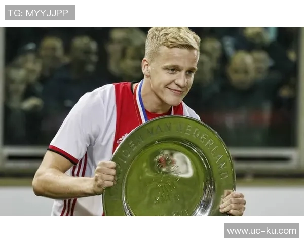 梅努因曼联出场机会有限无缘英格兰队但U21有意征召他